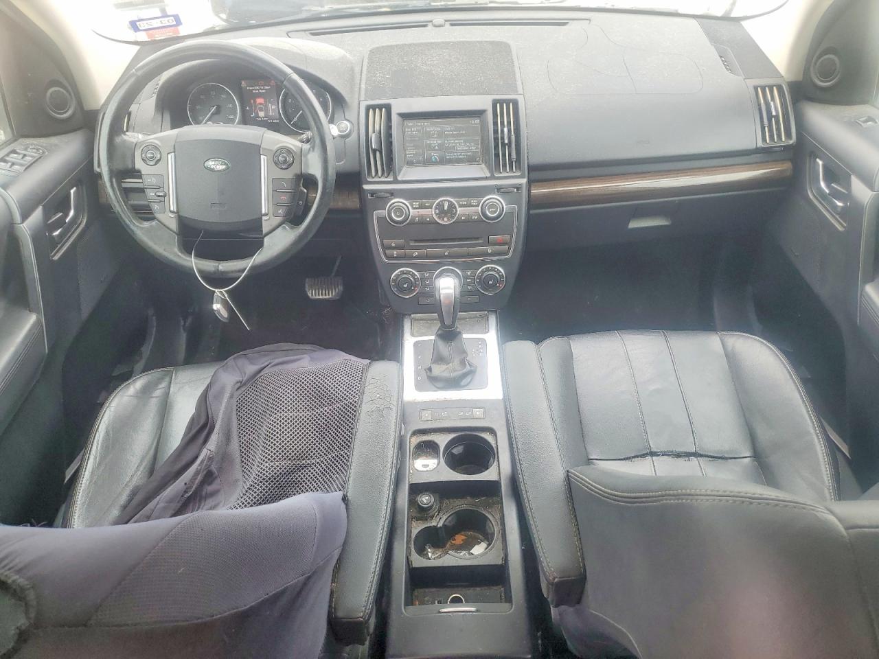 Land Rover LR2 Base