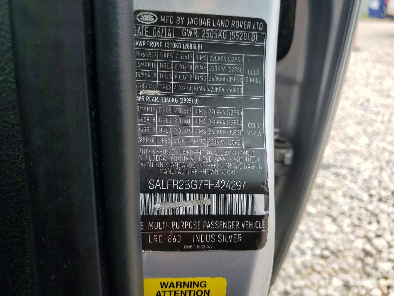 Land Rover LR2 Base
