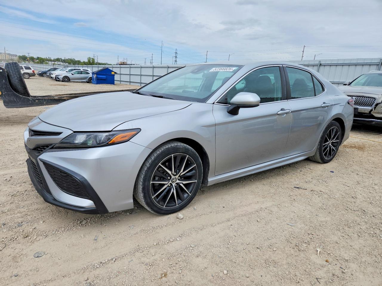 Salvage Toyota Camry Image