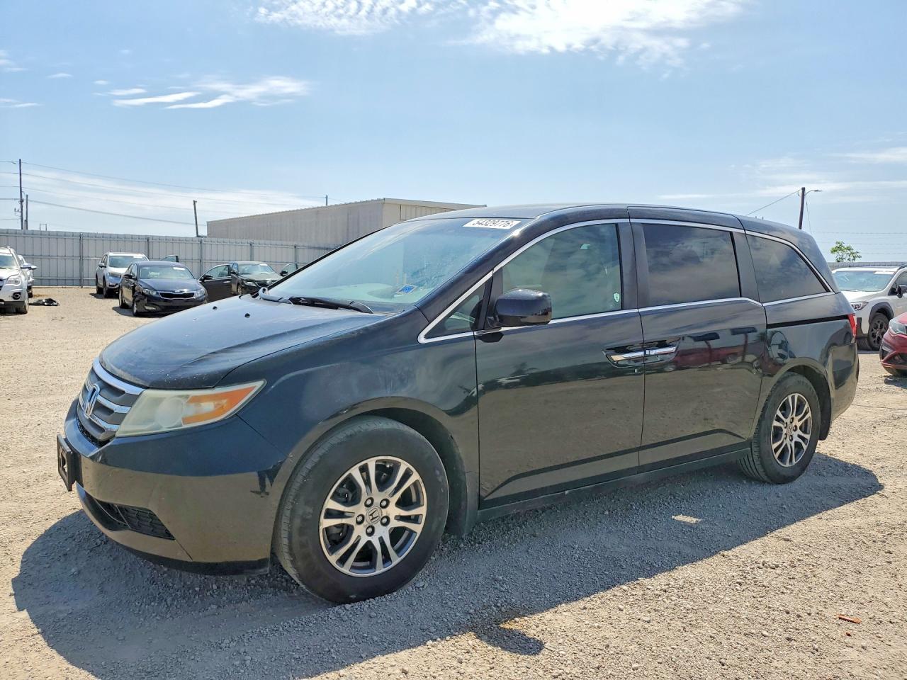 Salvage Honda Odyssey Image