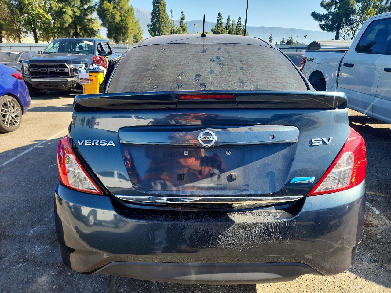 Nissan Versa 1.6 Sv