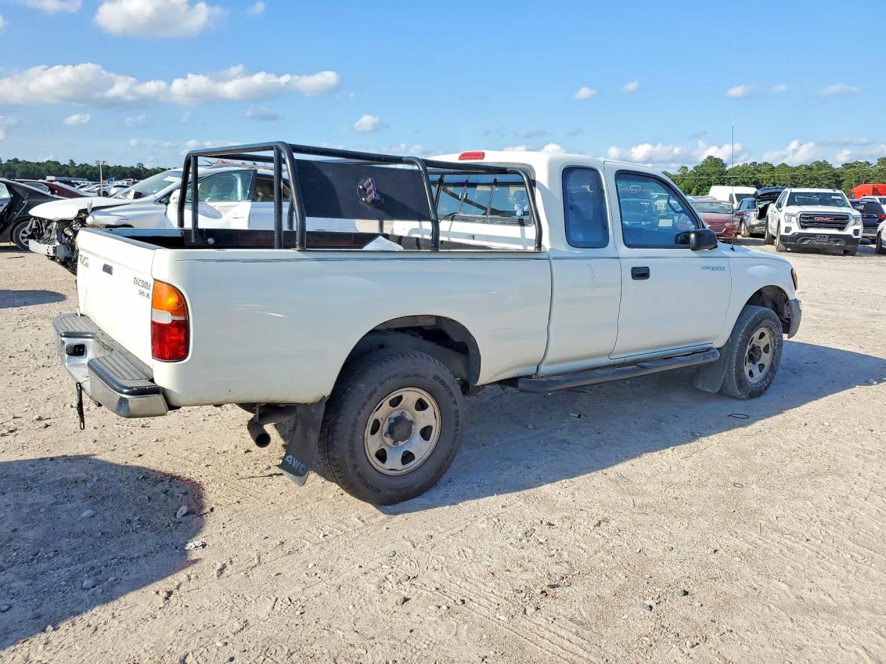 Toyota Tacoma Xtracab