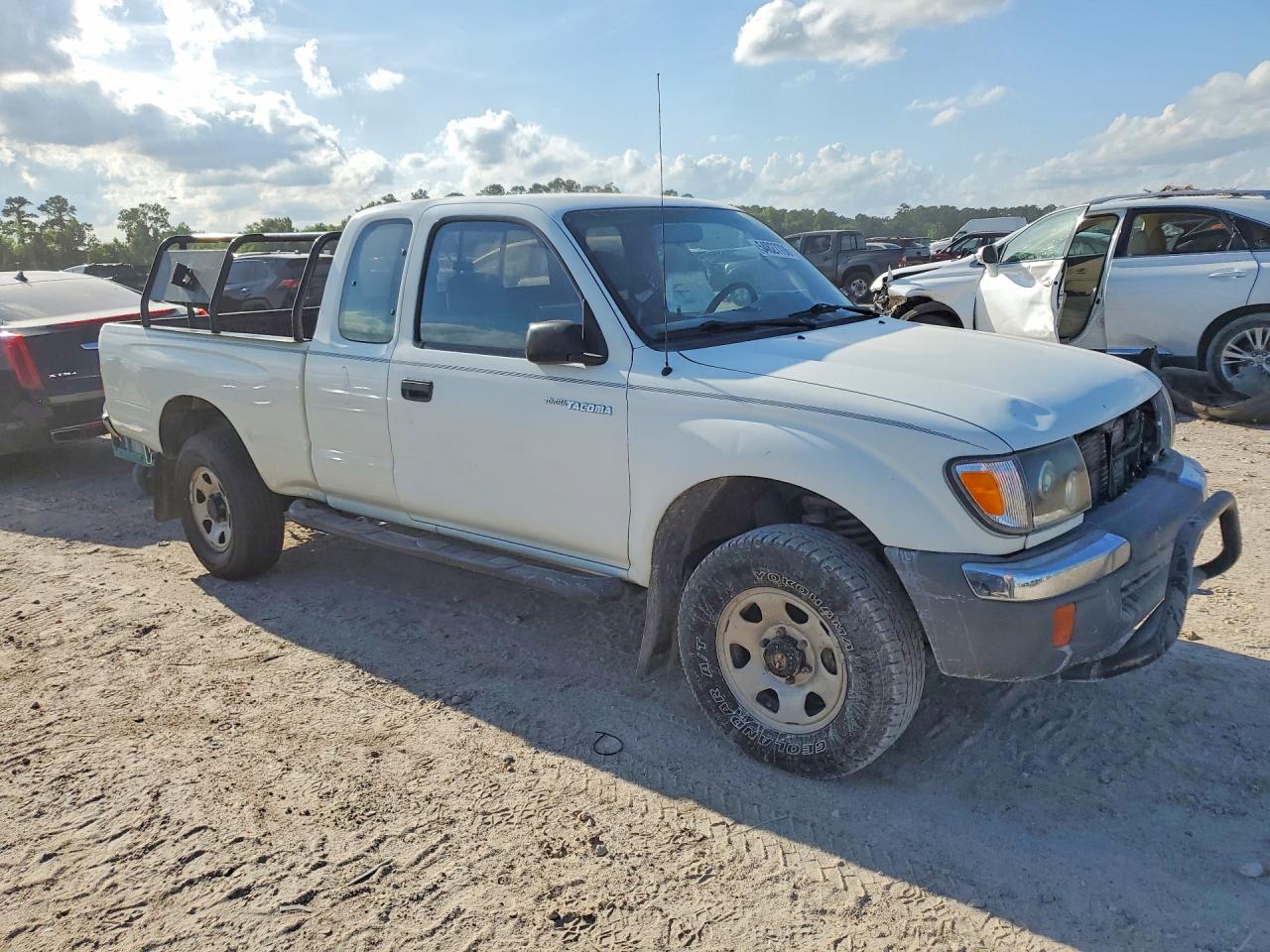 Toyota Tacoma Xtracab