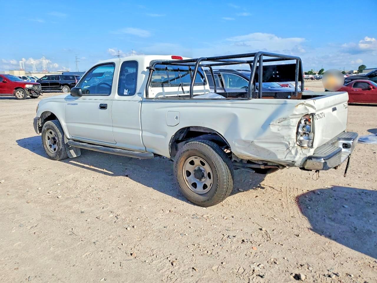 Toyota Tacoma Xtracab