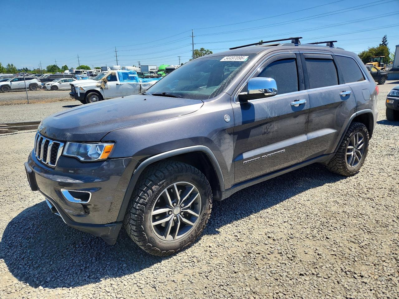 Salvage Jeep Cherokee Image