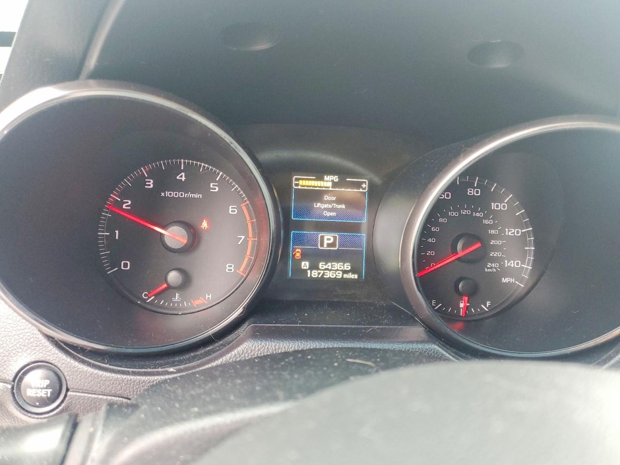 Subaru Legacy 2.5i