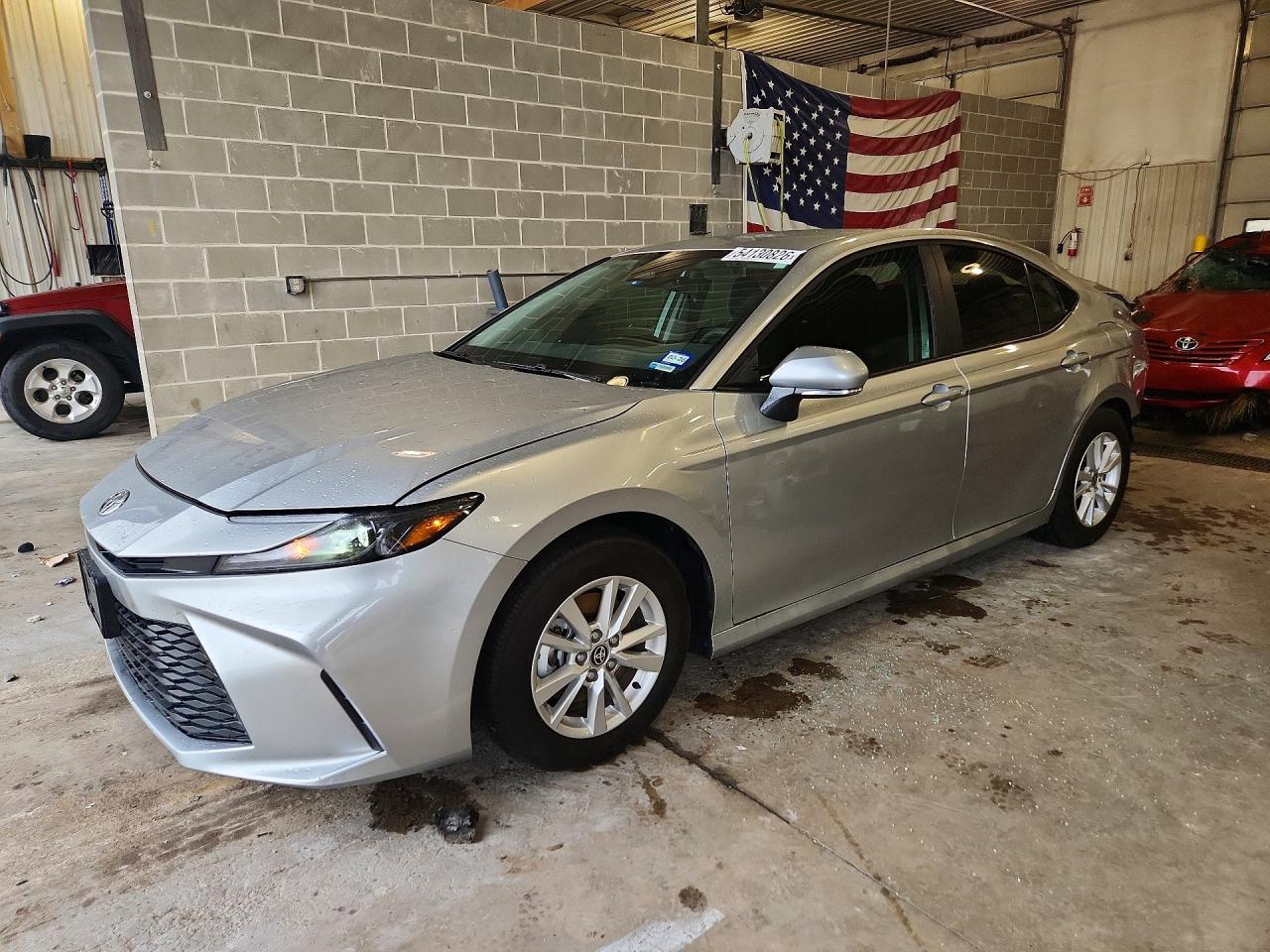Salvage Toyota Camry Image