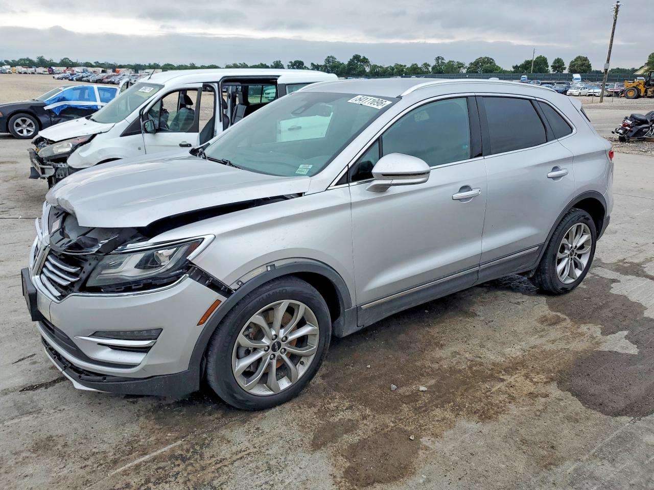 Salvage Lincoln MKC Image