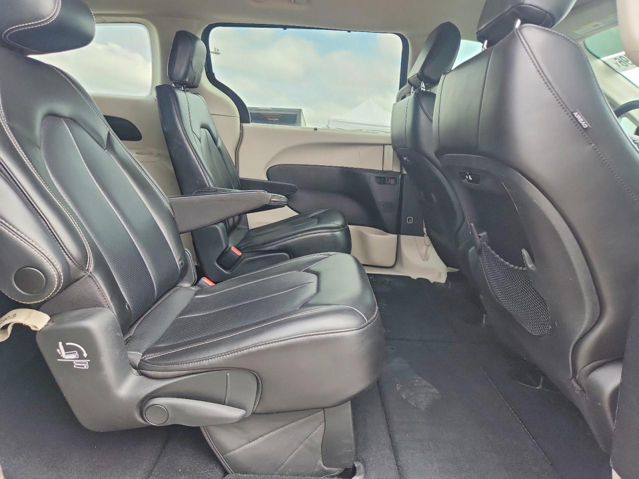 Chrysler Pacifica