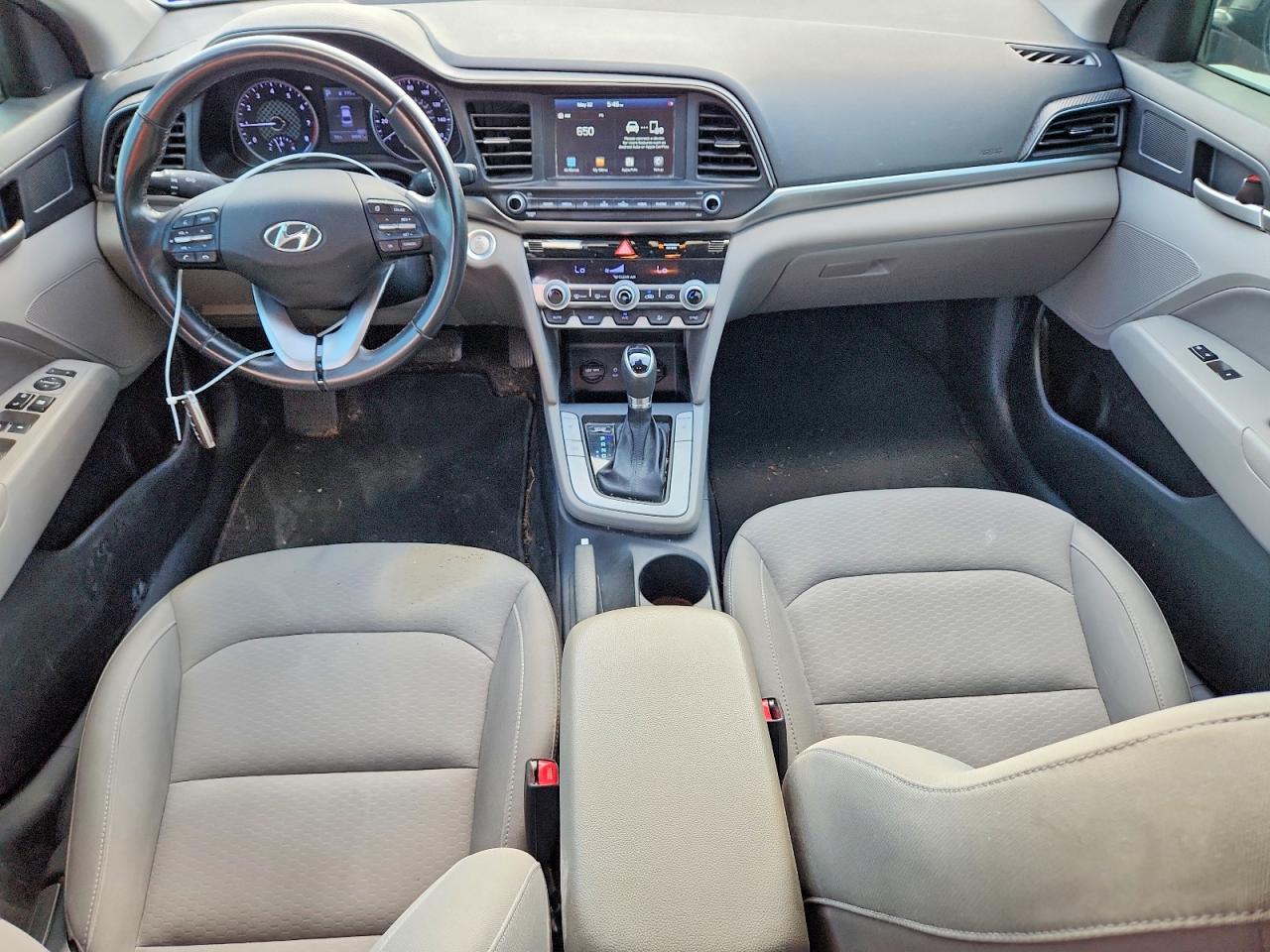 Hyundai ELANTRA Value Edition
