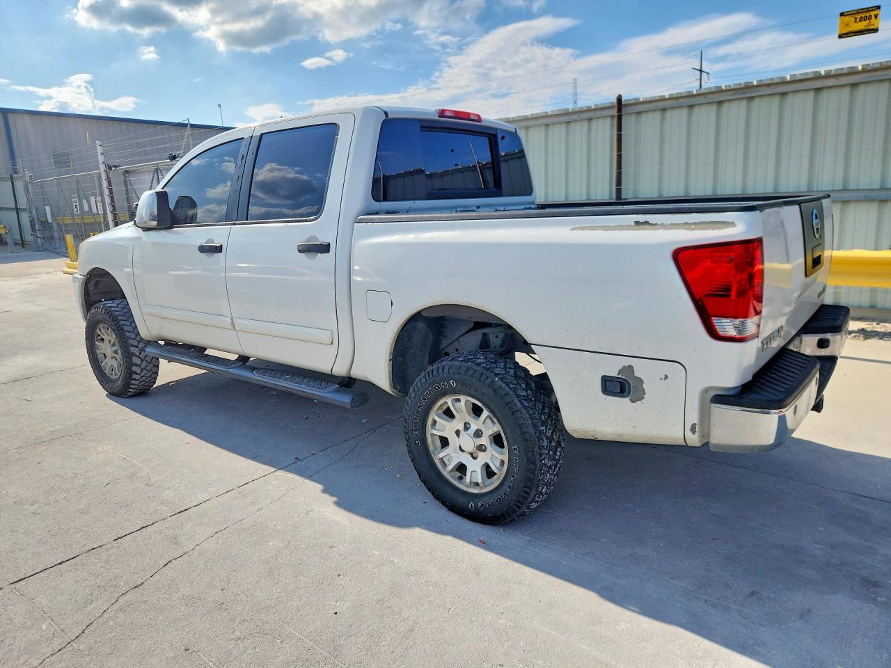 Nissan Titan Sv