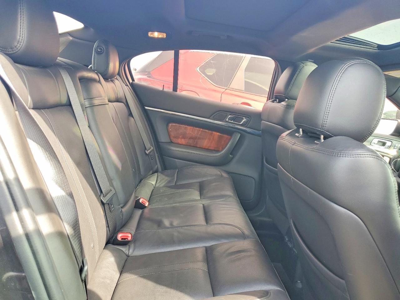 Lincoln MKS