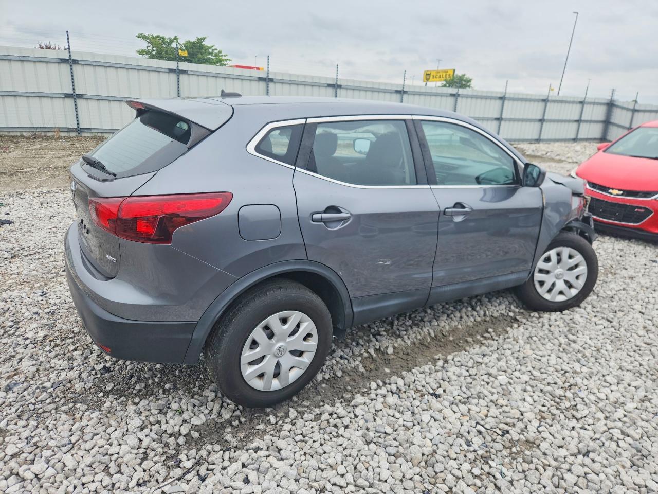 Nissan Rogue S