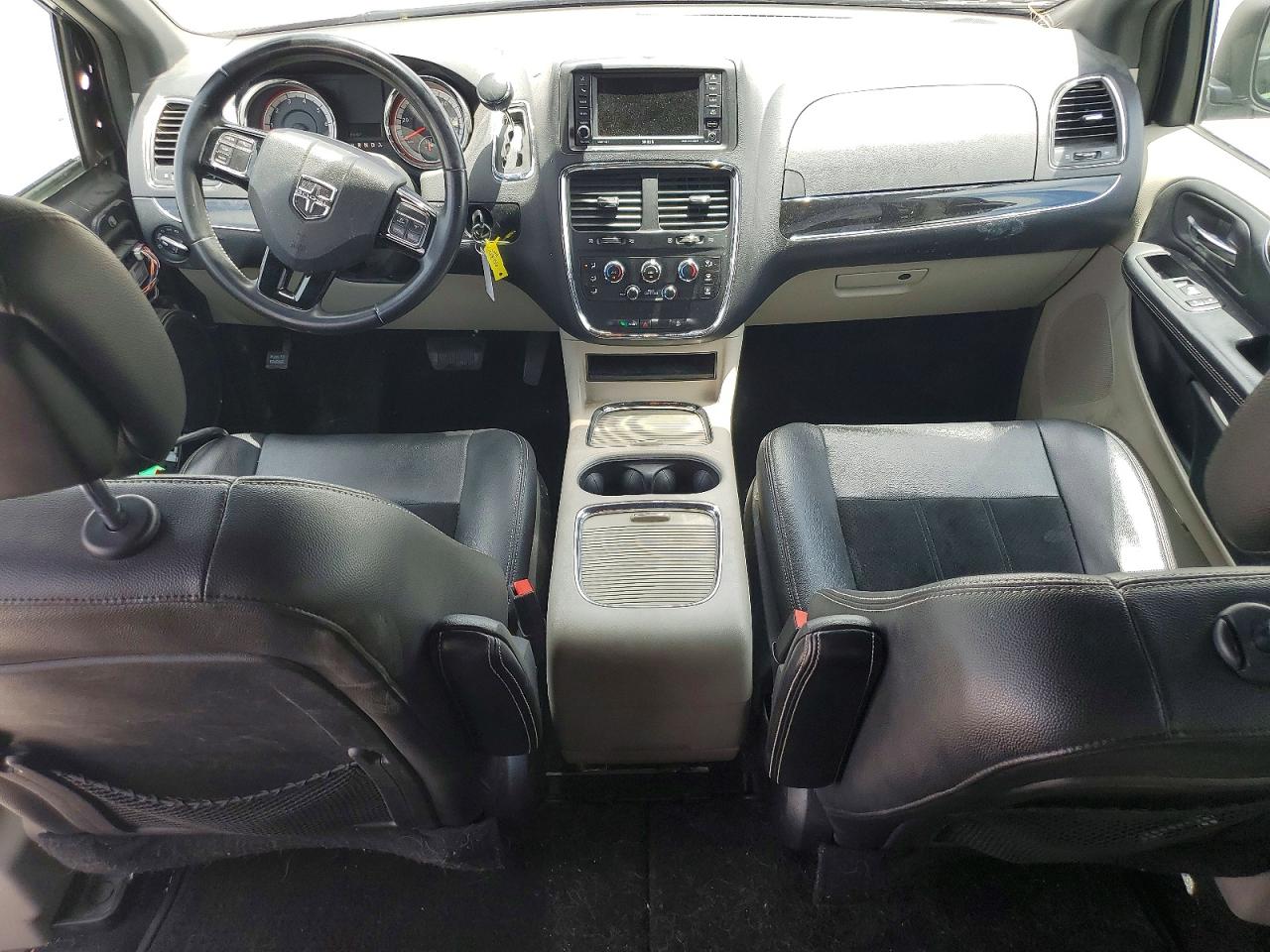 Dodge Caravan Sxt