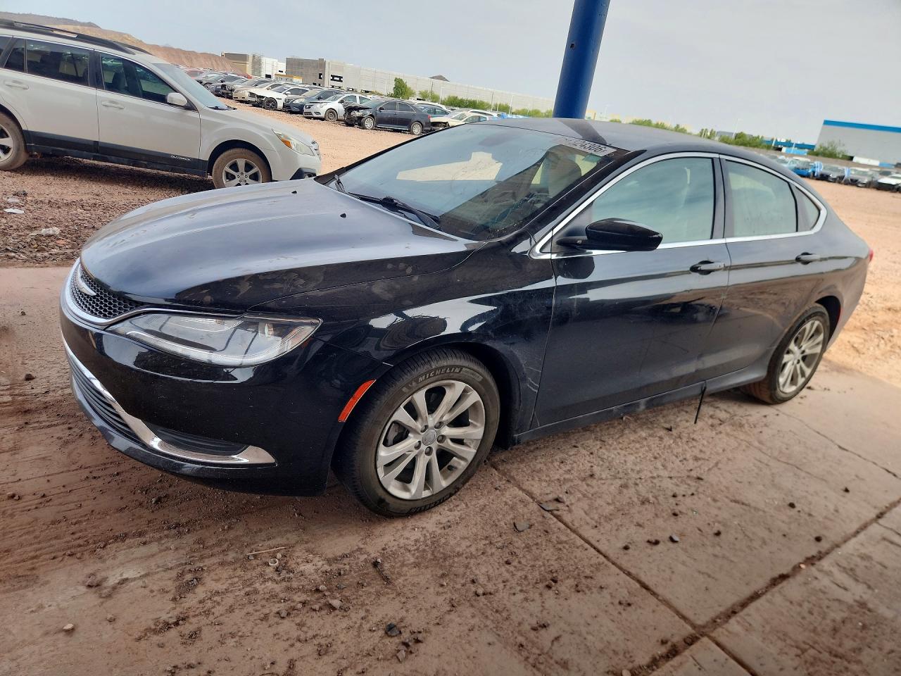 Salvage Chrysler 200 Image