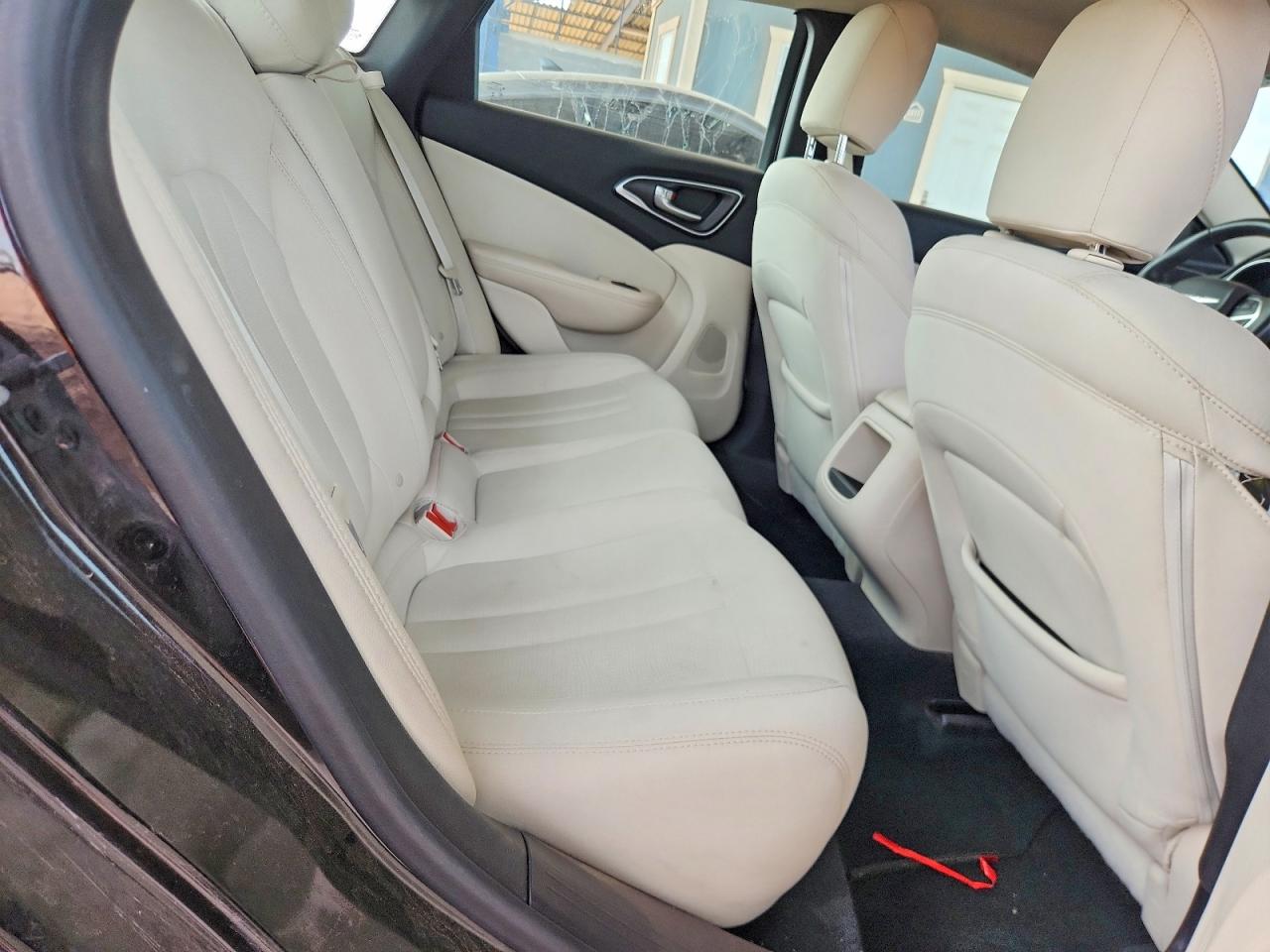 Chrysler 200 Limited