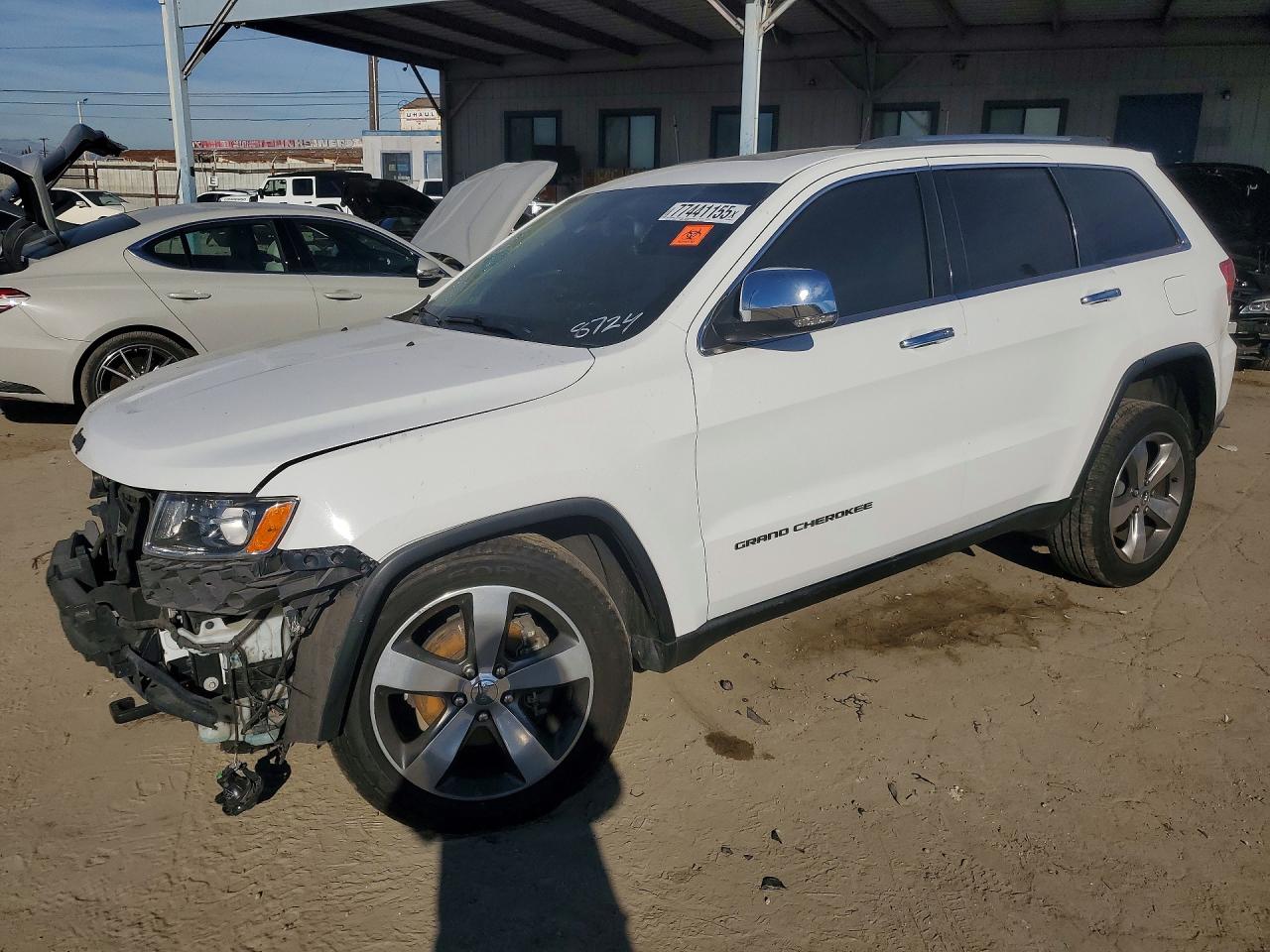 Salvage Jeep Grand Cherokee Image