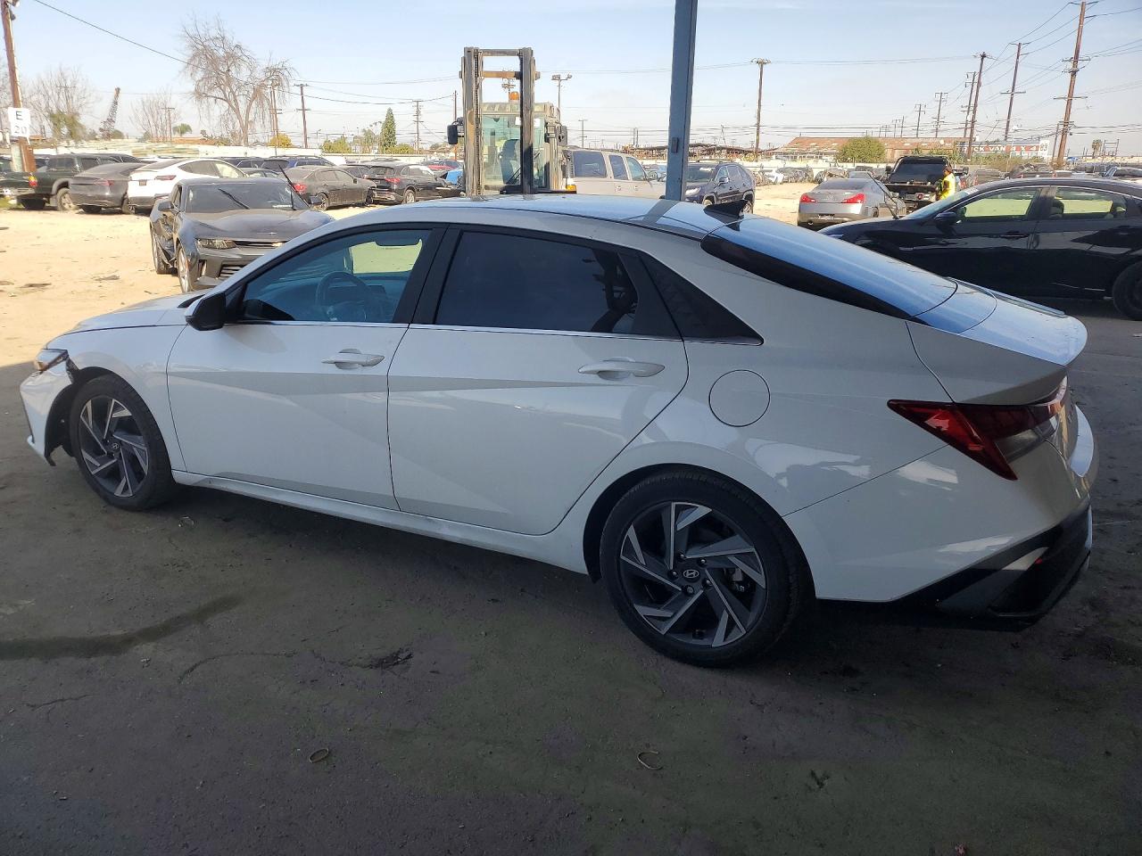 Hyundai ELANTRA Limited