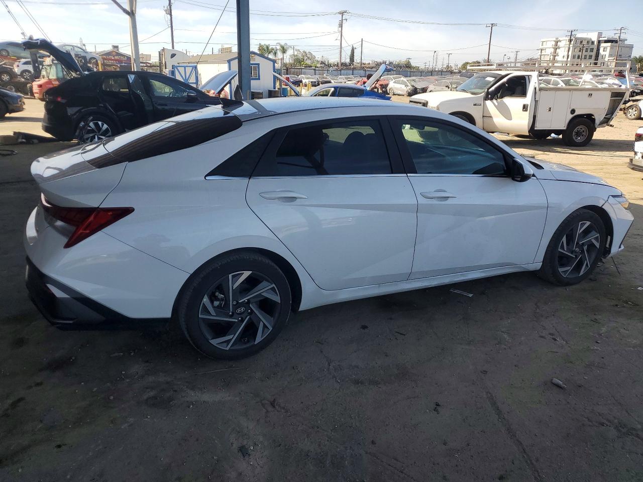 Hyundai ELANTRA Limited