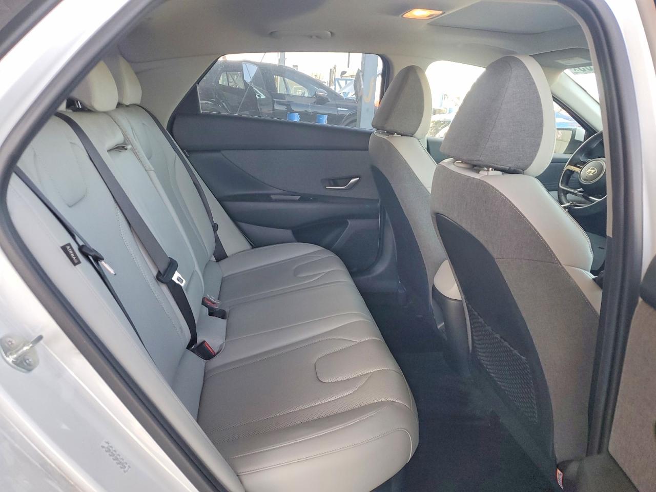 Hyundai ELANTRA Limited