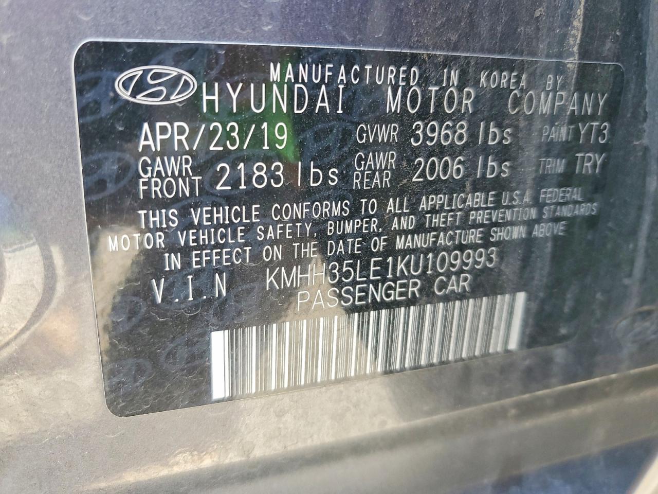 Hyundai ELANTRA Base