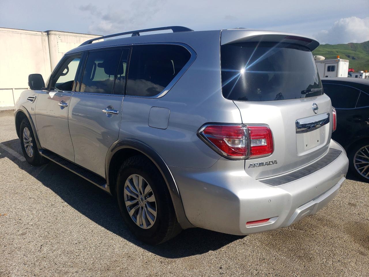 Nissan Armada Sv