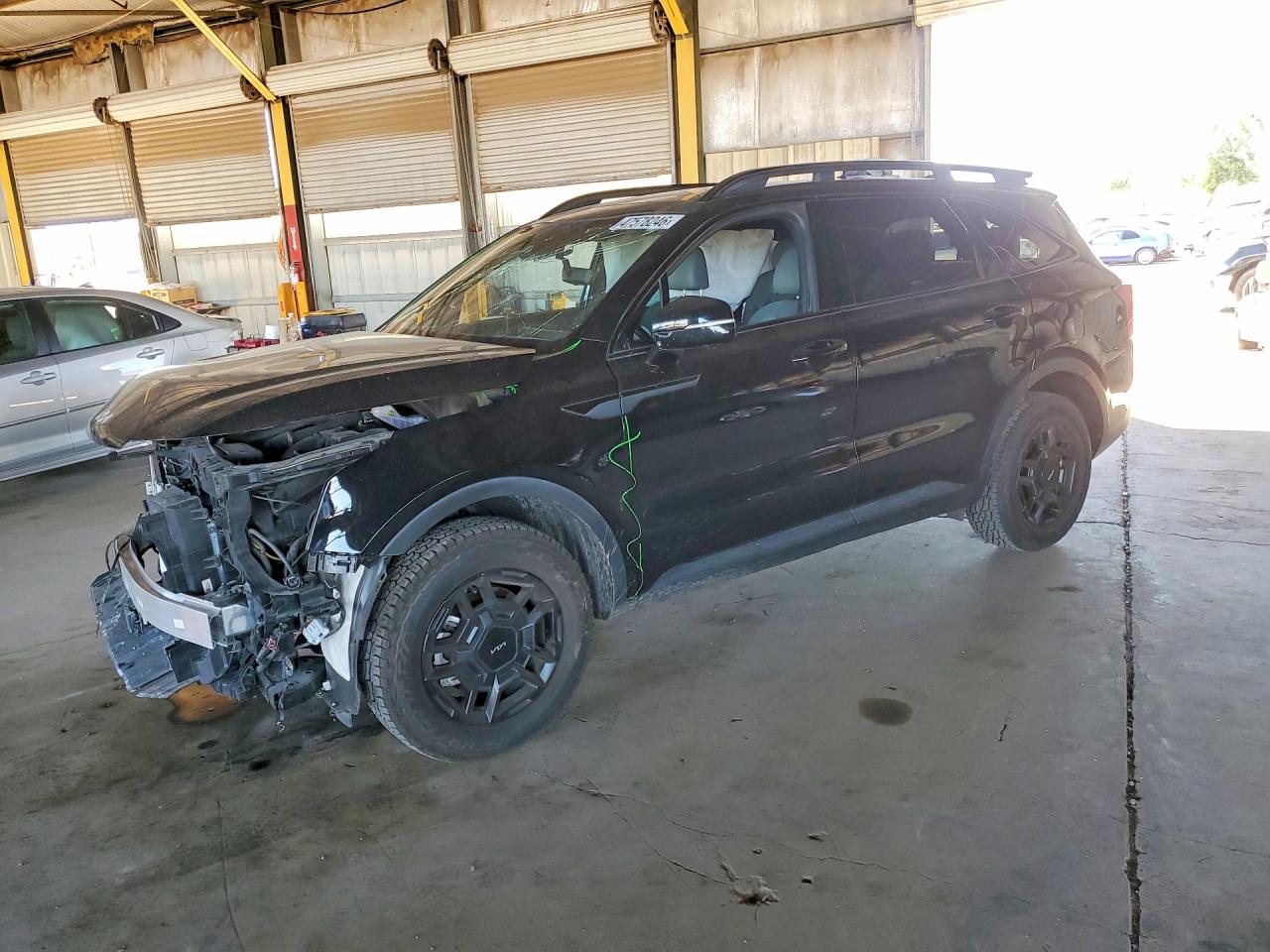 Salvage Kia Sorento Image