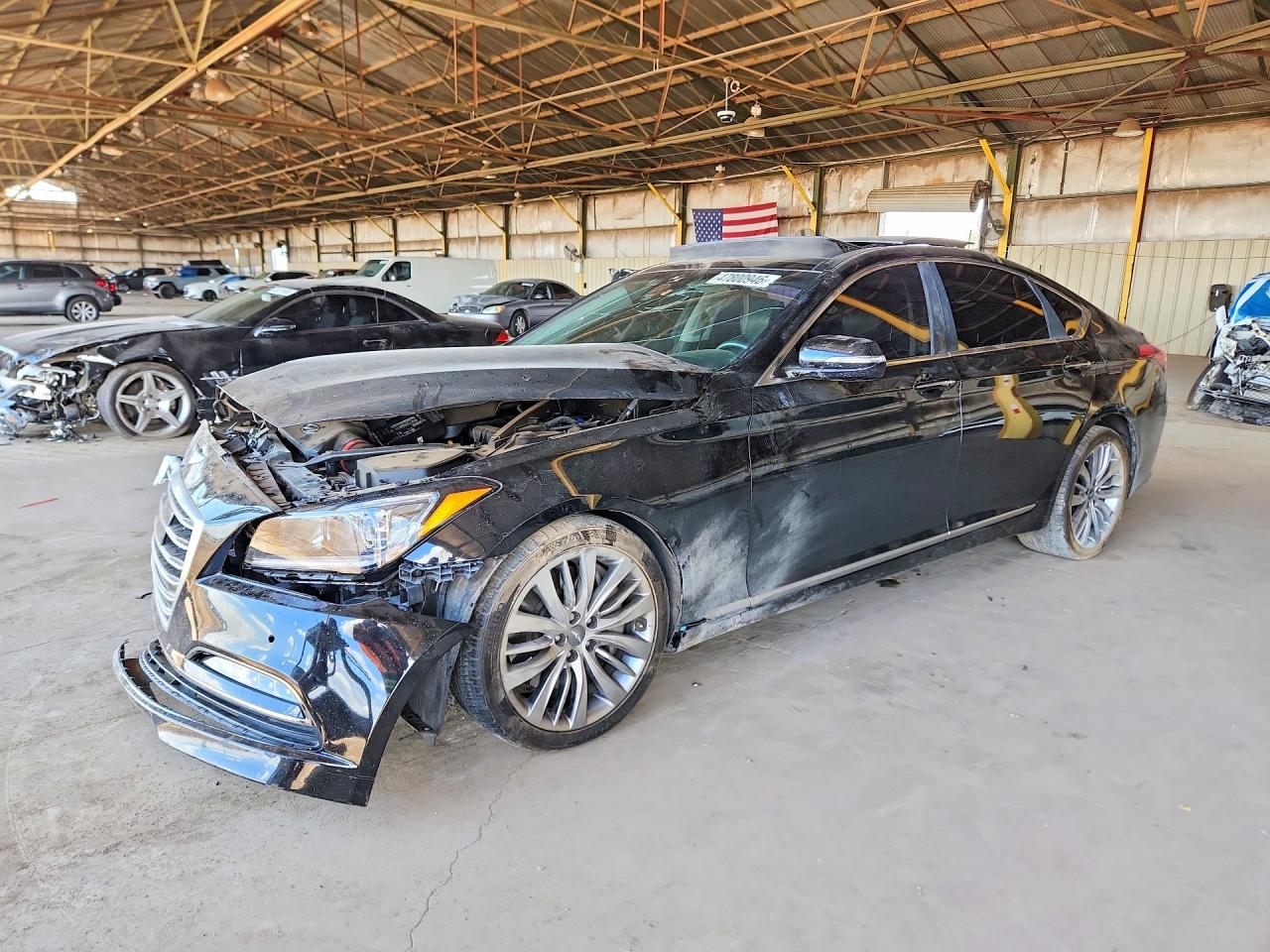Salvage Hyundai Genesis Image