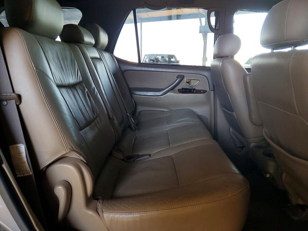 Toyota Sequoia Sr5