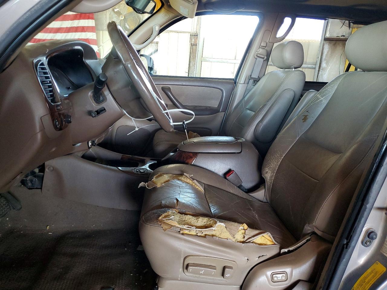 Toyota Sequoia Sr5