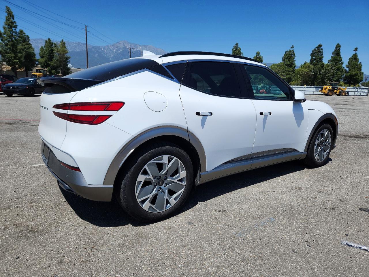 Genesis GV60 Standard
