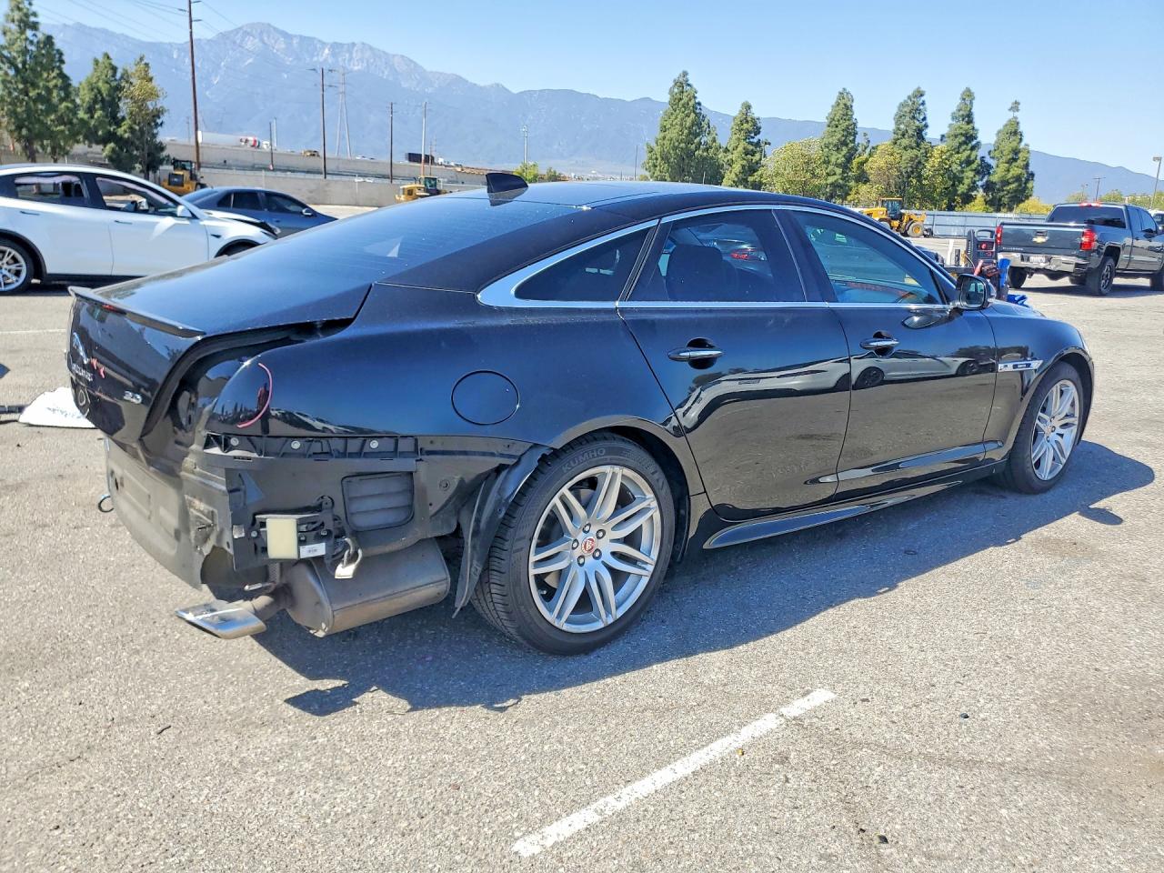 Jaguar XJ R - Sport