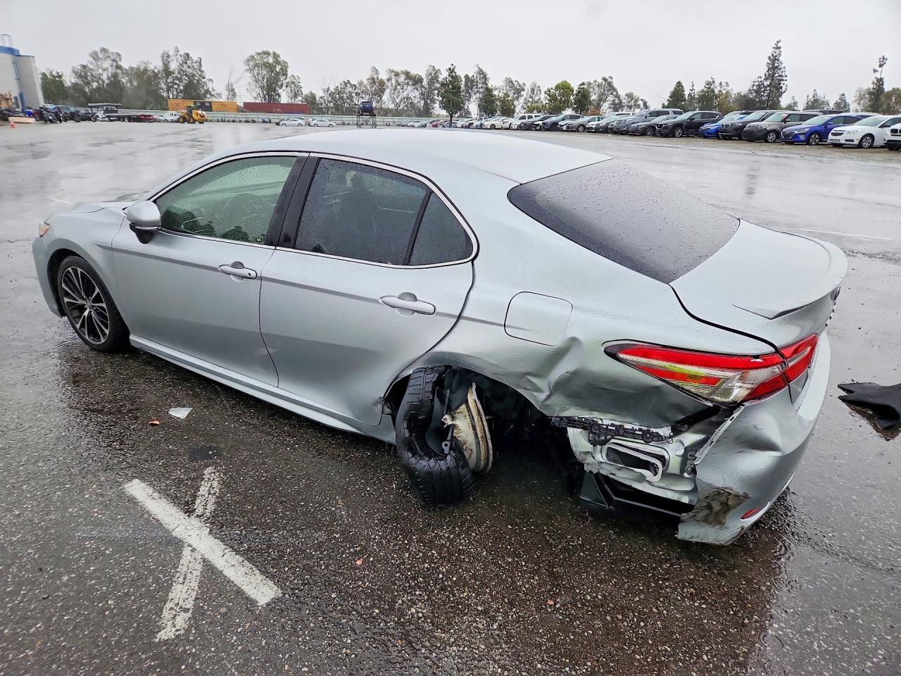 Toyota Camry L