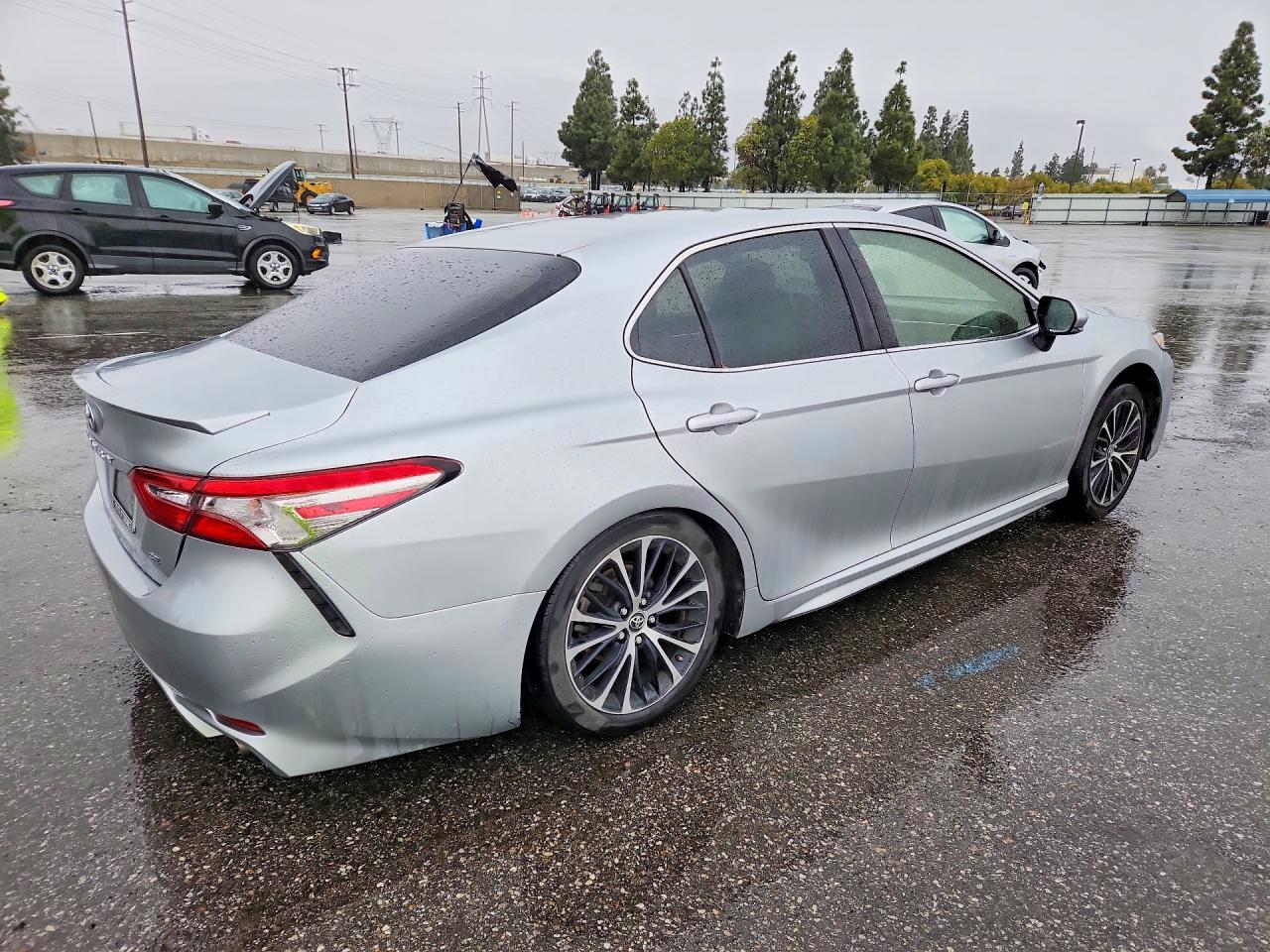 Toyota Camry L