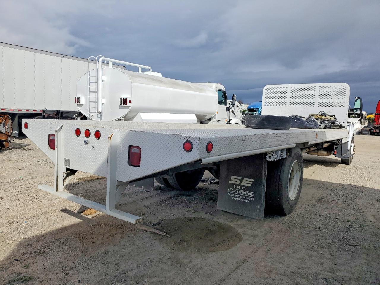 Ford F-650 Super Duty