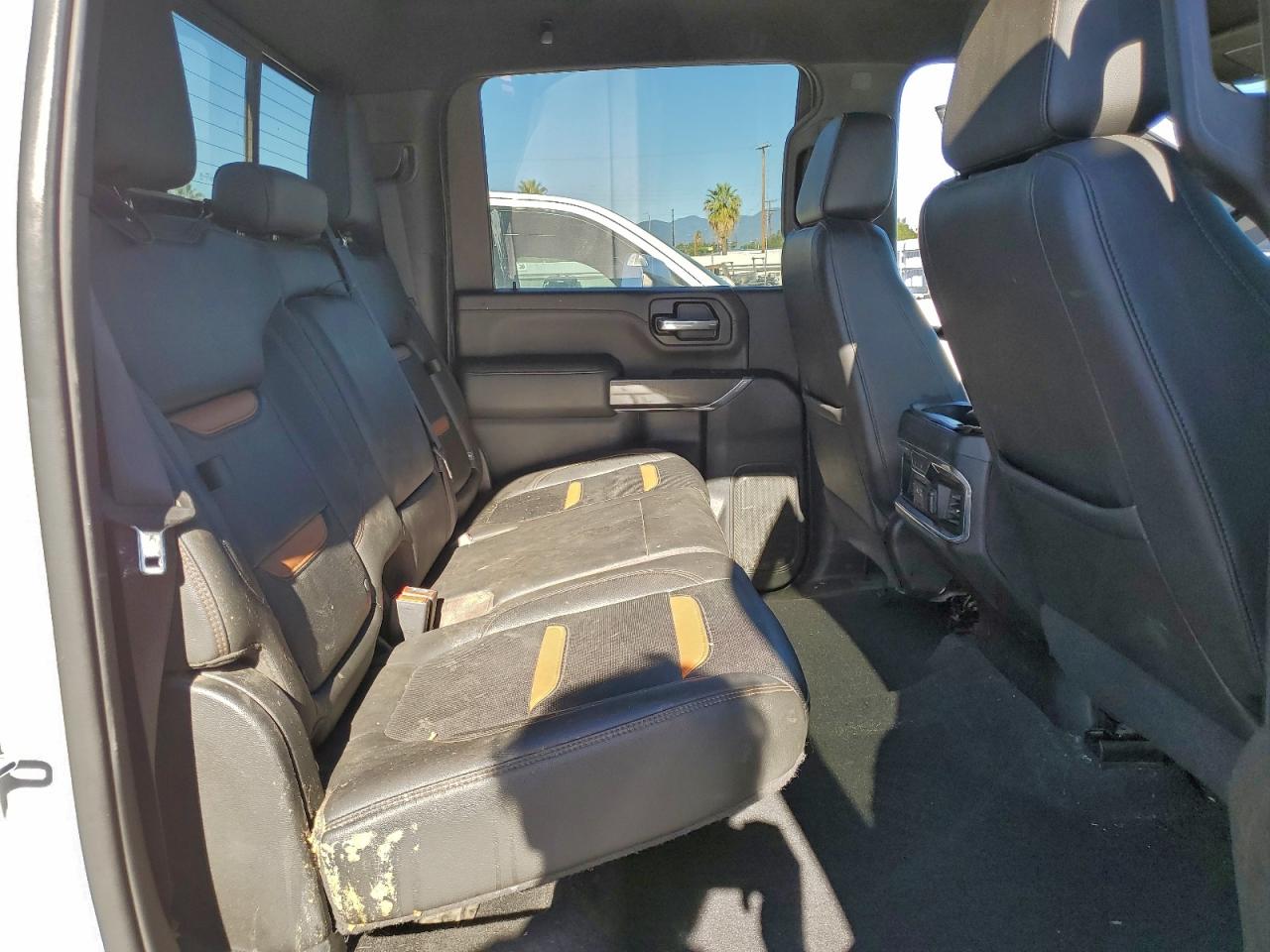 GMC Sierra K2500 At4