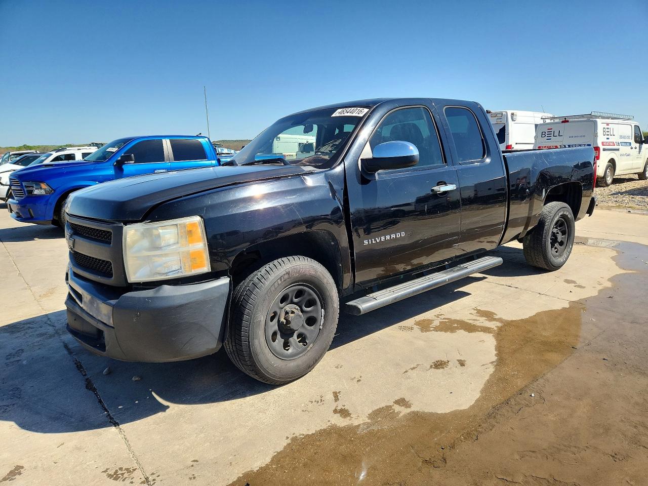 Salvage Chevrolet Silverado Image