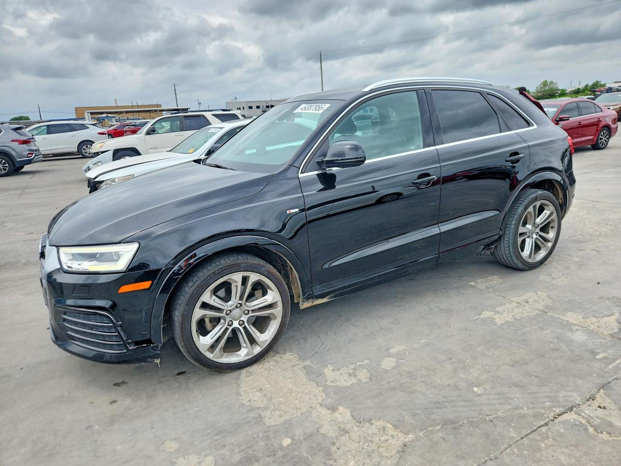Salvage Audi Q3 Image