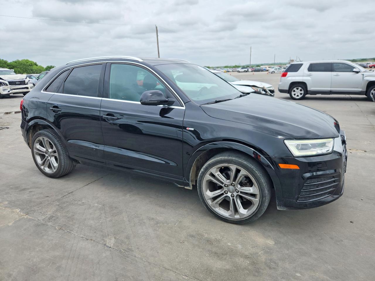 Audi Q3 Premium Plus