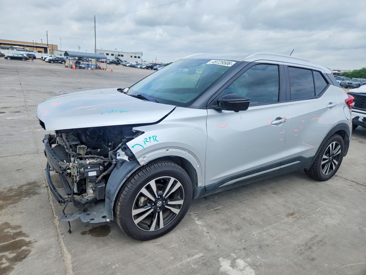 Salvage Nissan Kicks Image