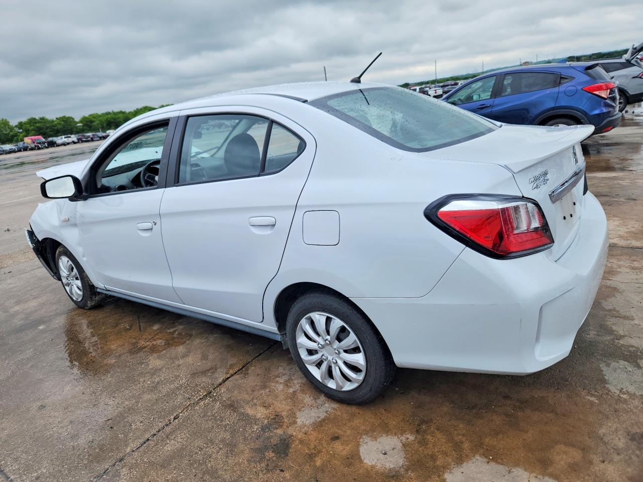 Mitsubishi Mirage G4 Es