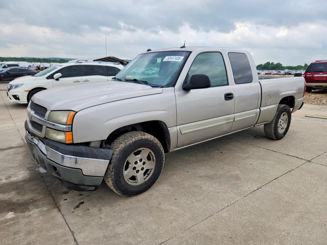 Salvage Chevrolet Silverado Image