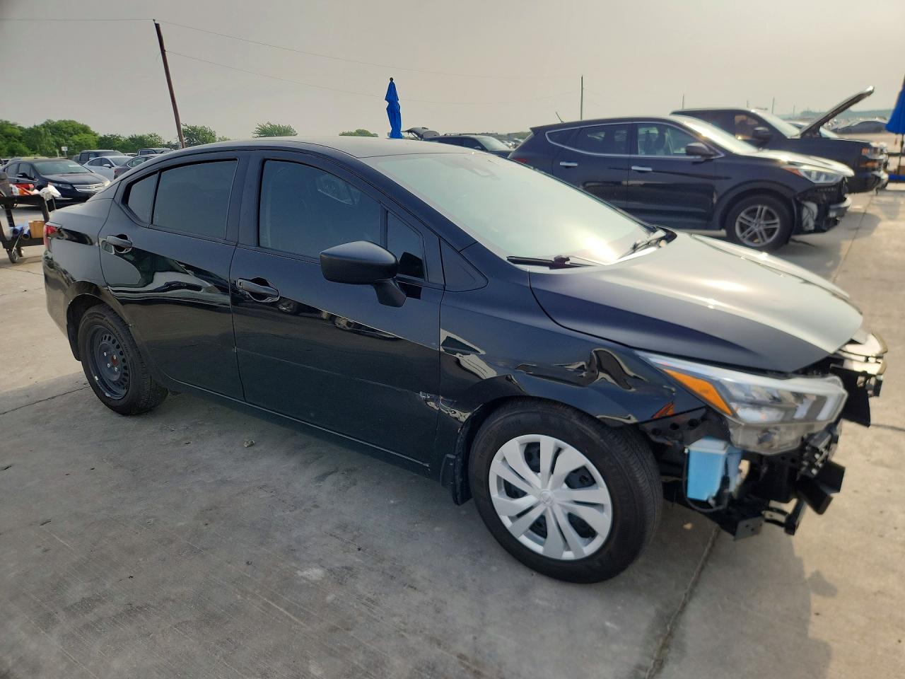 Nissan Versa S