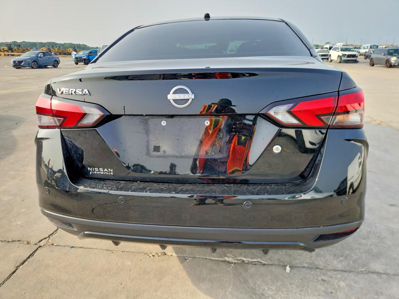 Nissan Versa S