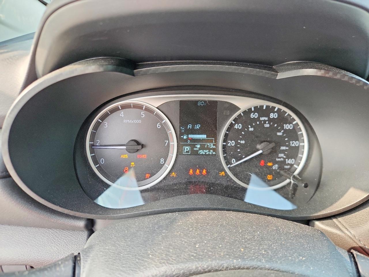 Nissan Versa S