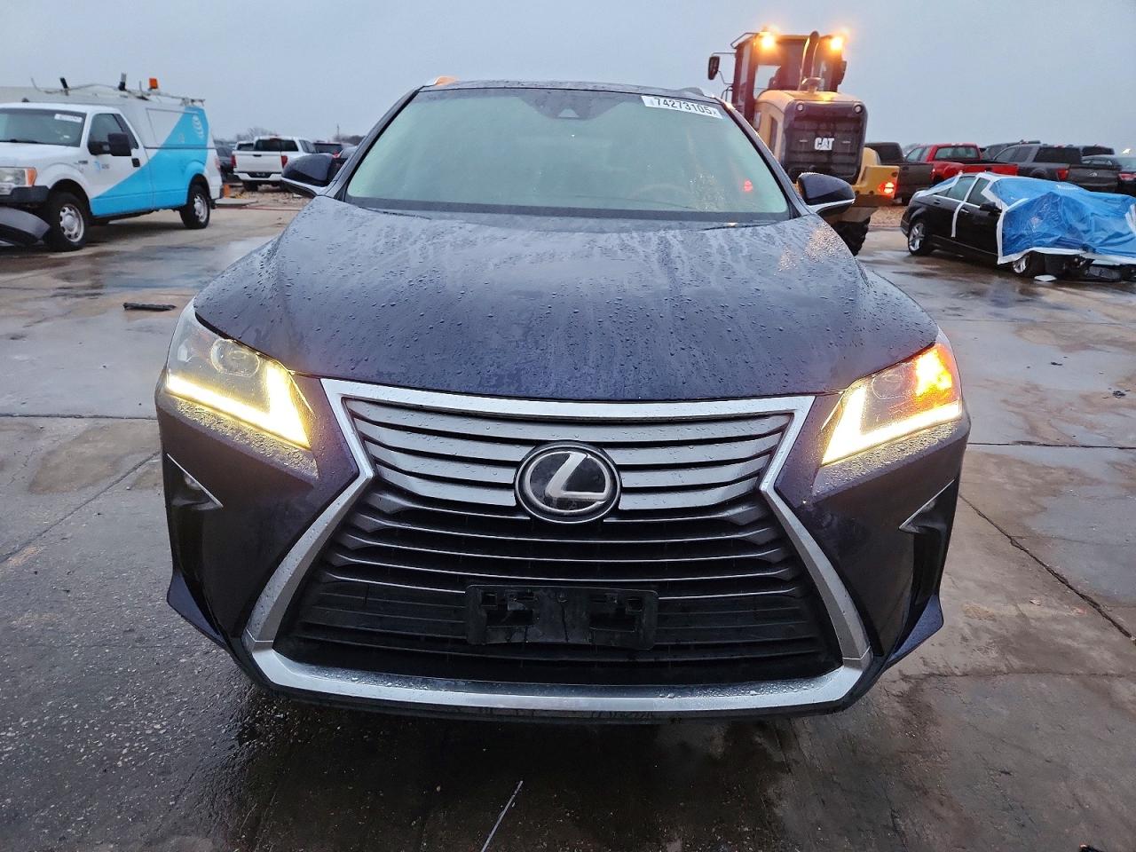 Lexus RX Base