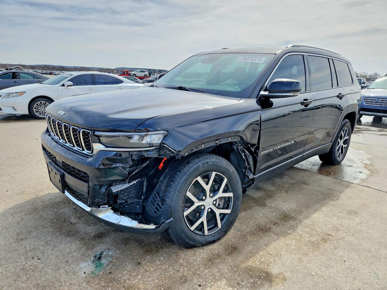 Salvage Jeep Grand Cherokee Image