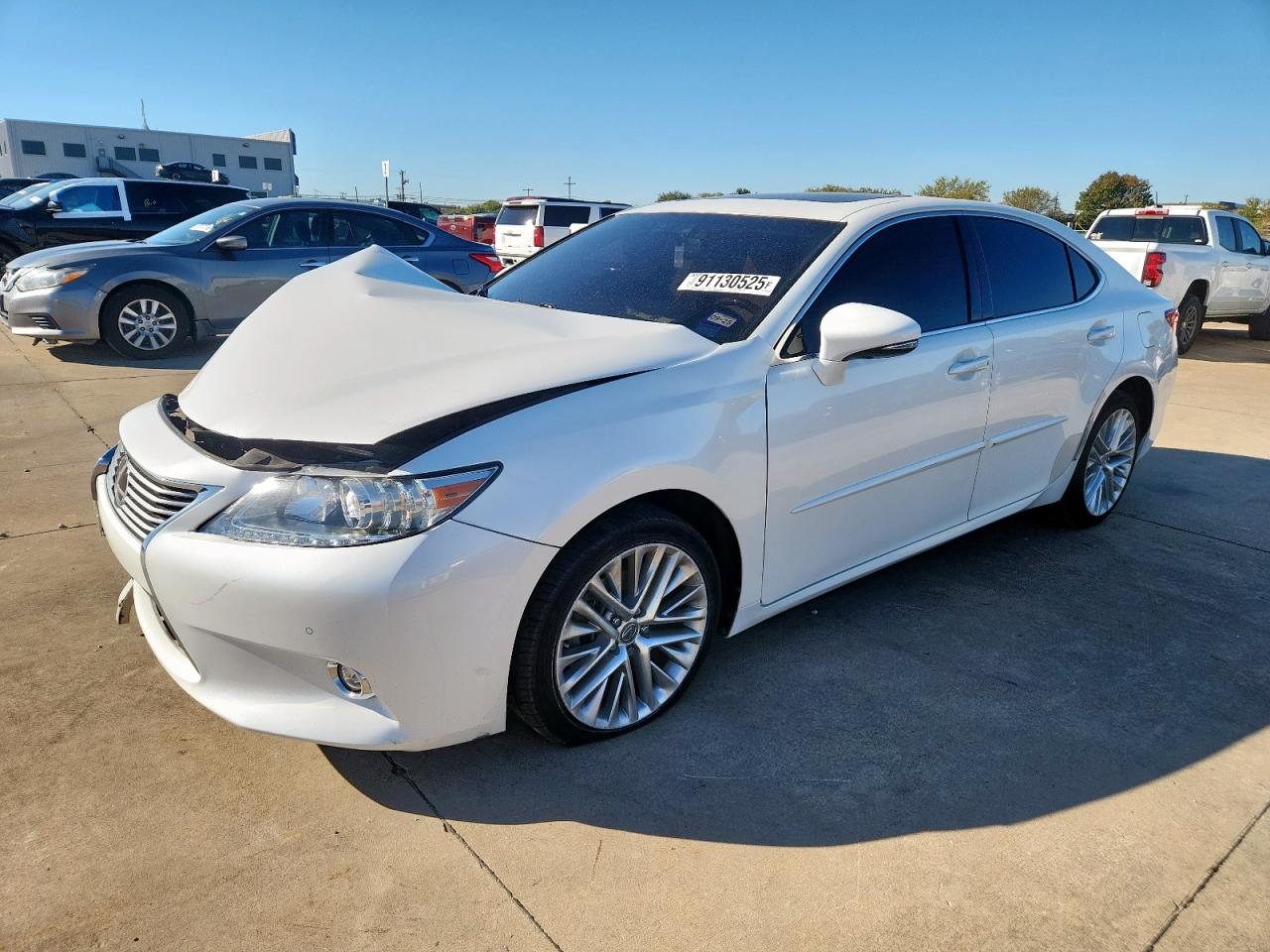 Salvage Lexus Es Image