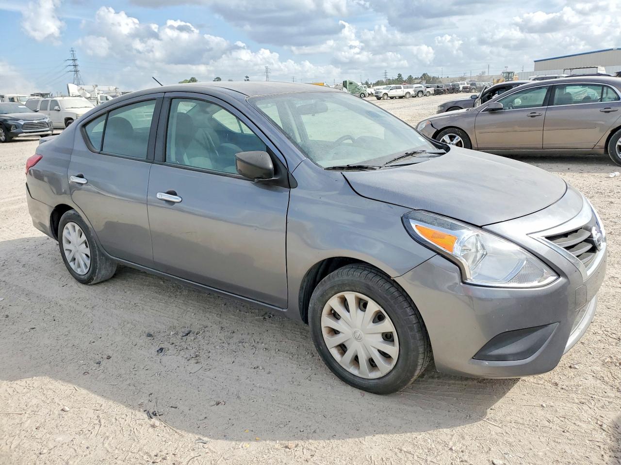 Nissan Versa 1.6 Sv