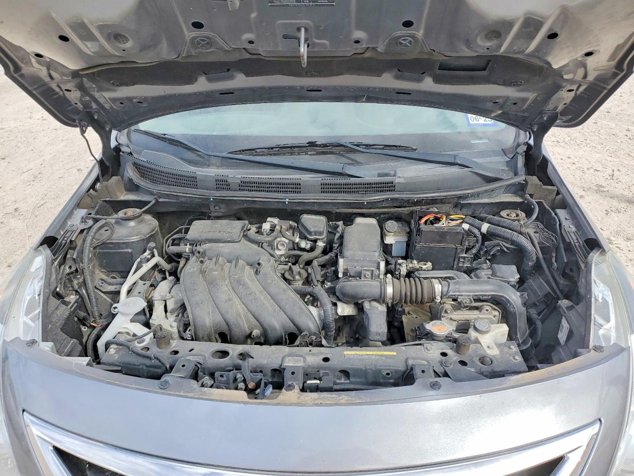Nissan Versa 1.6 Sv